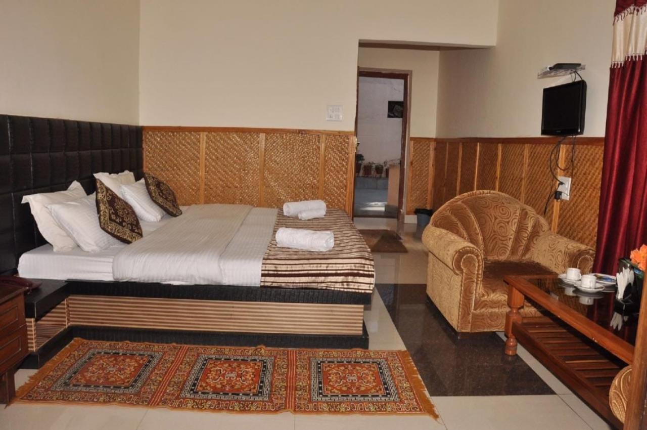 Himalaya Mount View Resort Kausani Zewnętrze zdjęcie